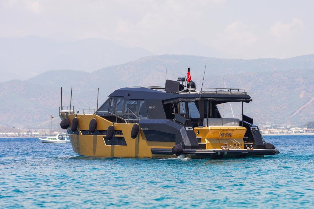 Book Mazu 58 Motor yacht for bareboat charter in Göcek/D-Marin, Aegean, Turkey with TripYacht!, picture 8