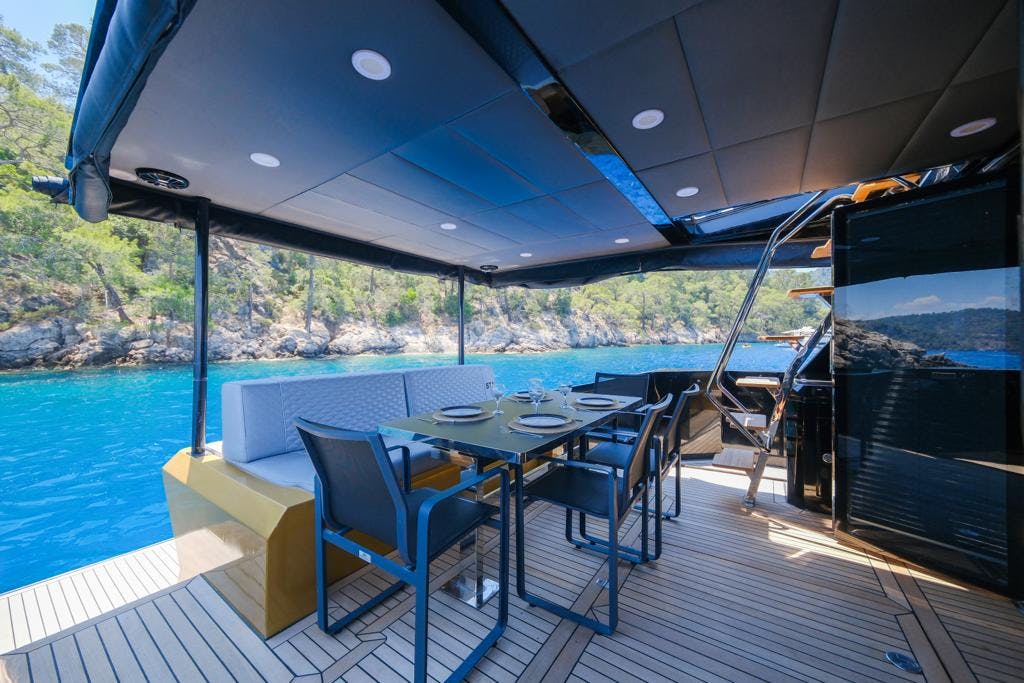 Book Mazu 58 Motor yacht for bareboat charter in Göcek/D-Marin, Aegean, Turkey with TripYacht!, picture 23