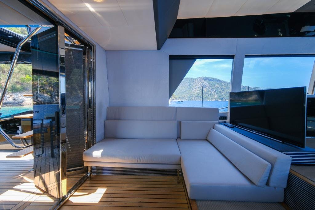 Book Mazu 58 Motor yacht for bareboat charter in Göcek/D-Marin, Aegean, Turkey with TripYacht!, picture 20