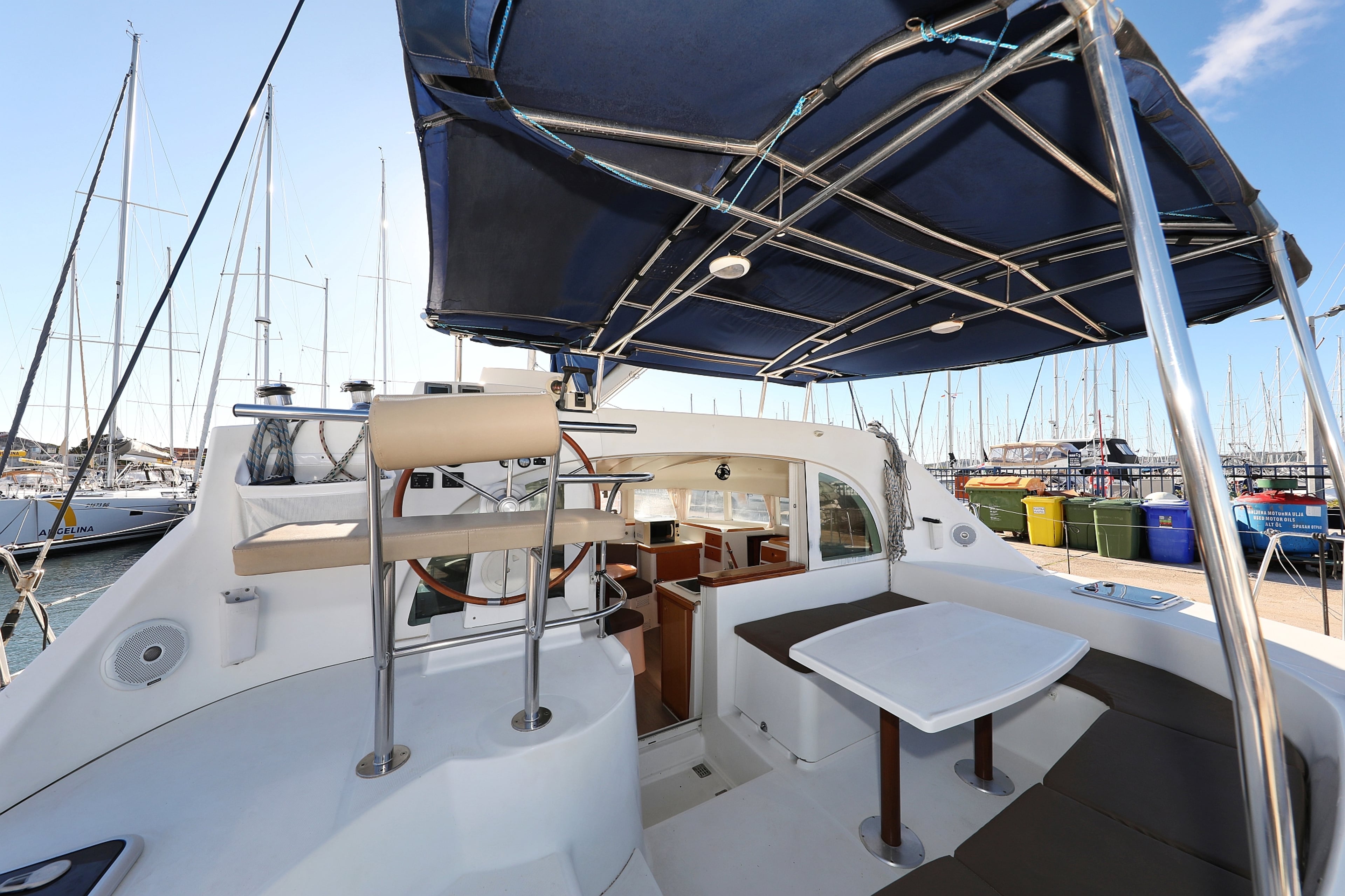 Lagoon 380 S2 - 4 + 2 cab. - Love Song, picture 4