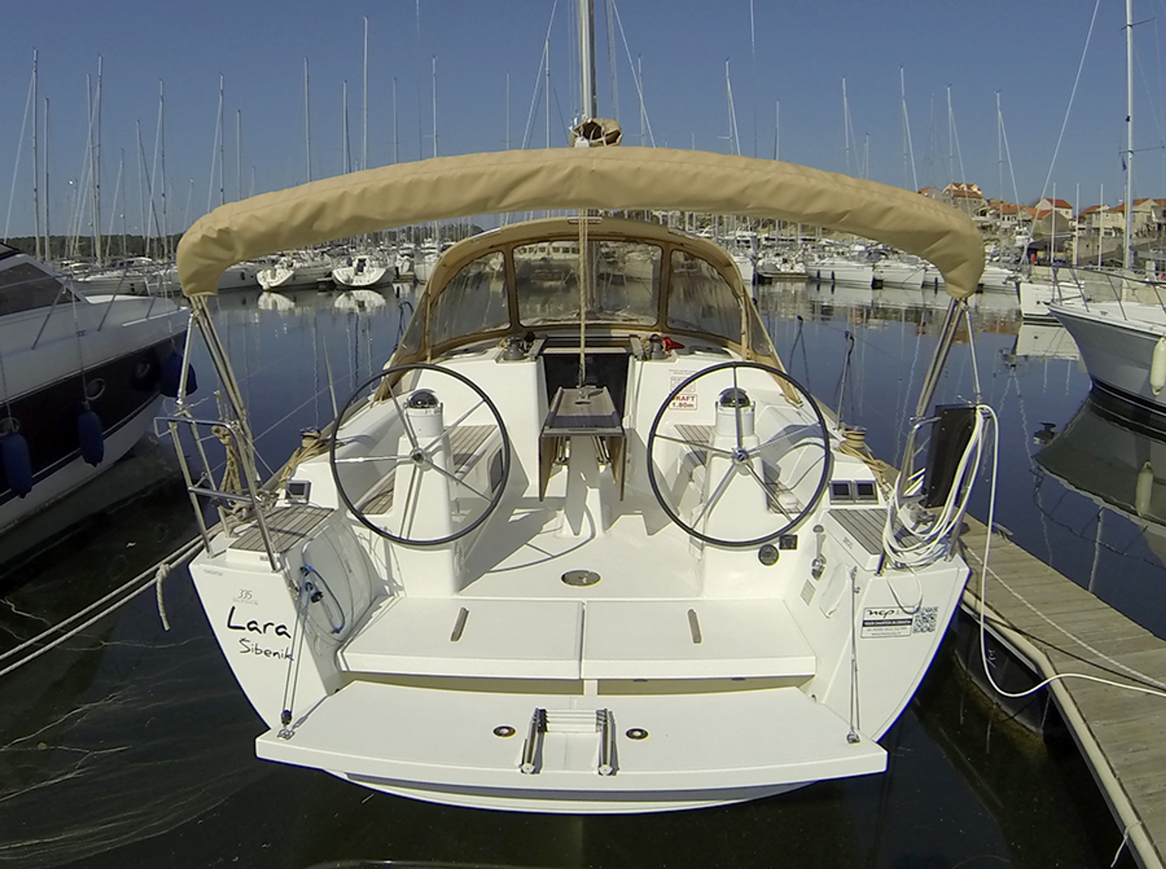 Dufour 335 GL - Lara, picture 3