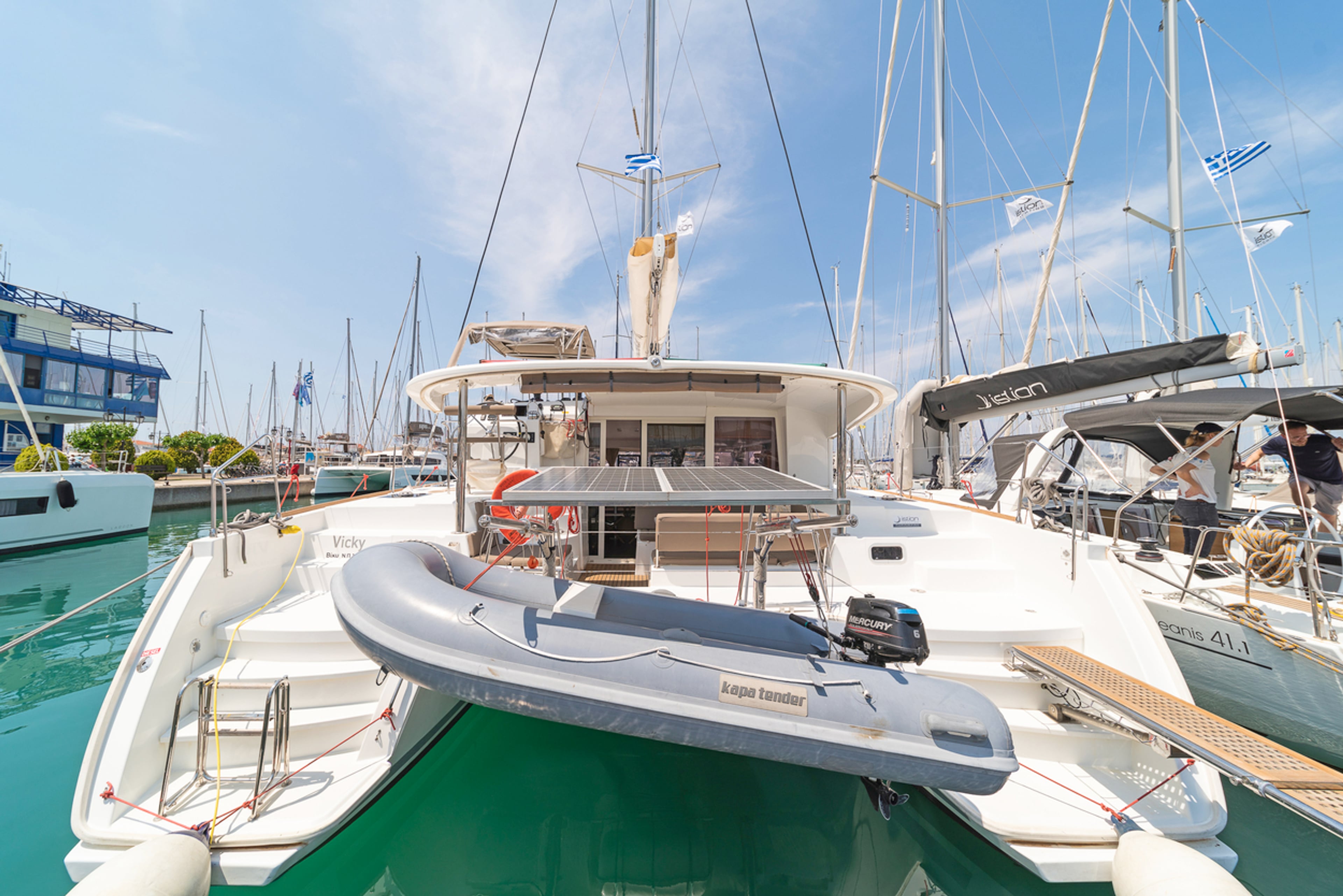 Lagoon 400 S2 - 4 + 2 cab. - Vicky, picture 10