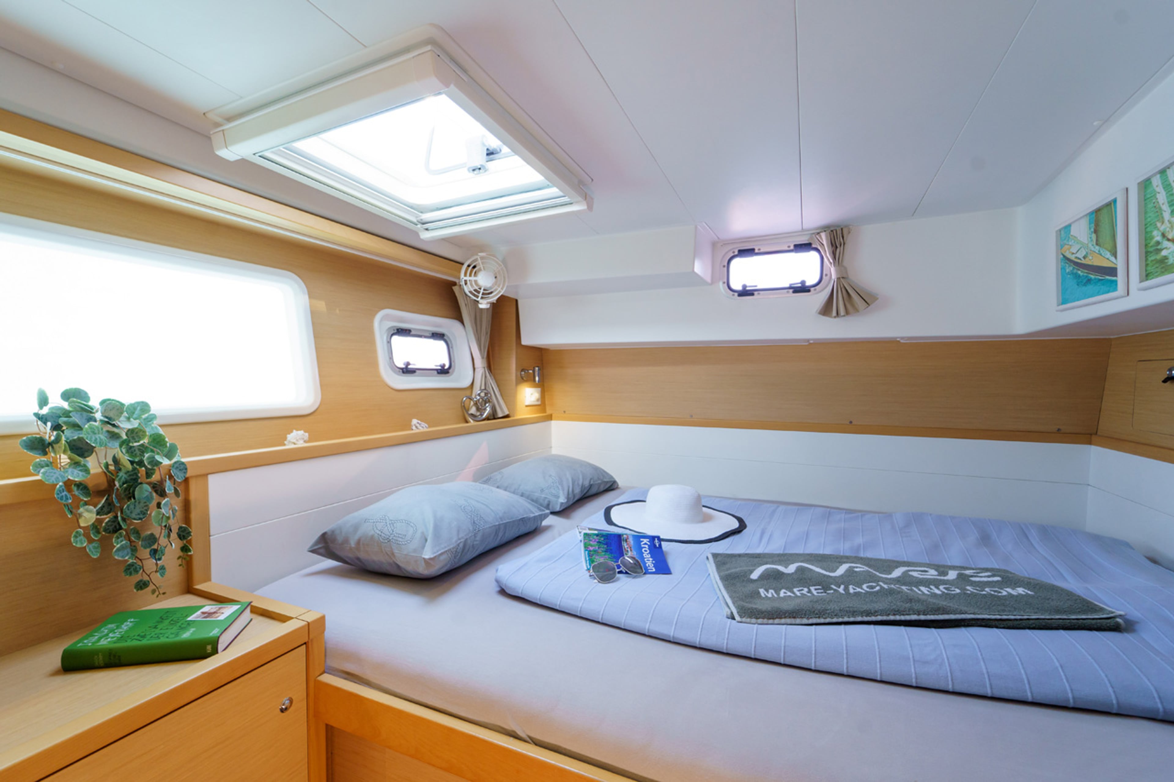 Lagoon 39 - 4 + 2 cab. - White Pearl, picture 22