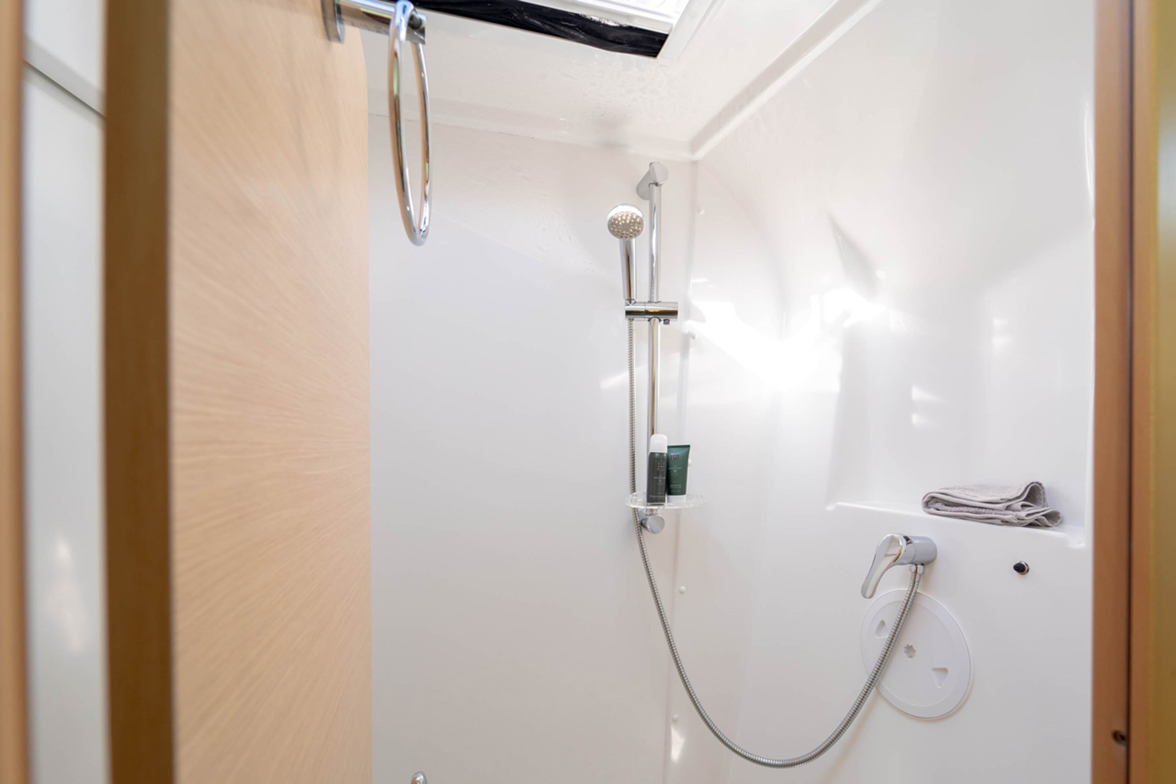 Lagoon 421 - 4 + 1 cab. - Patch Work, picture 18