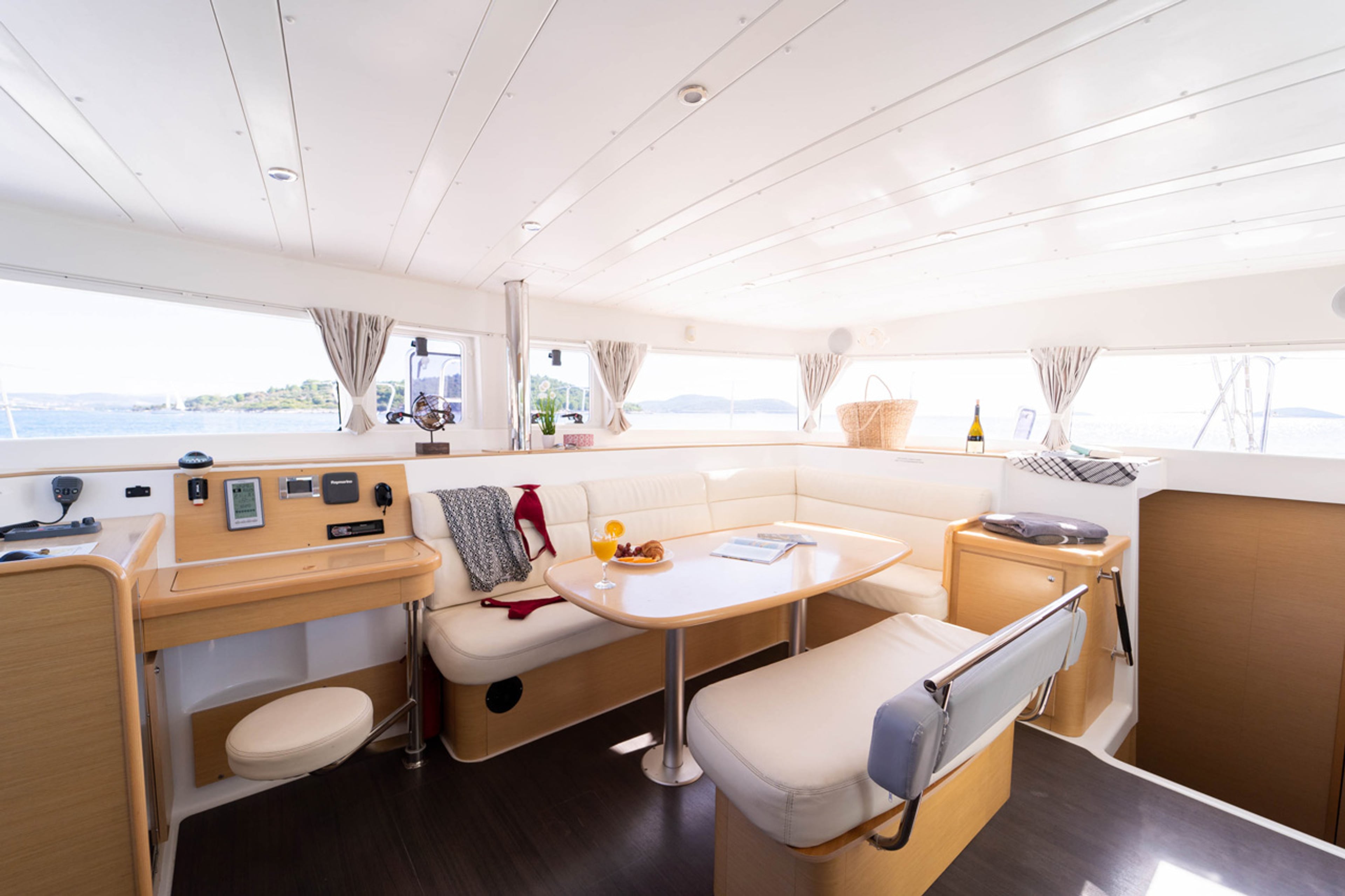 Lagoon 421 - 4 + 1 cab. - Patch Work, picture 13