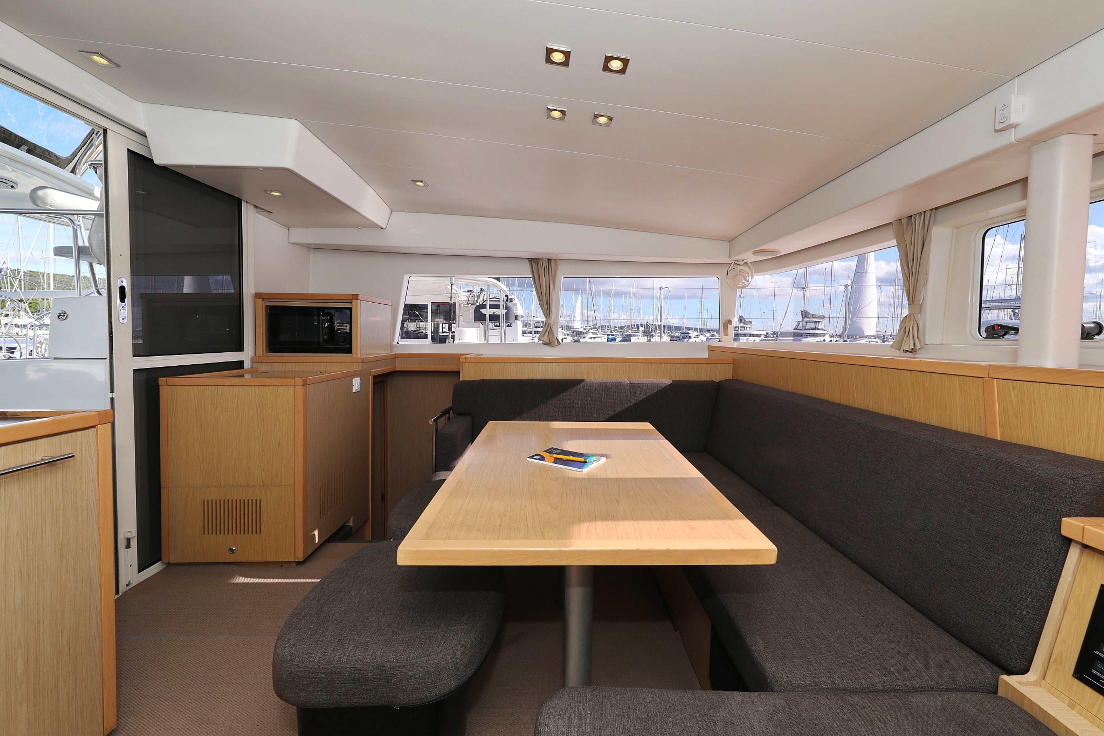 Lagoon 400 S2 - 4 + 2 cab. - Maja V, picture 18